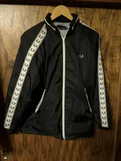 FRED PERRY ブラック ナイロンジャケット S