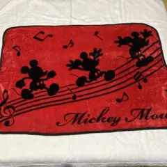 ミッキーマウス　プレミアムふかふかブランケット　ディズニー　SEGA 赤