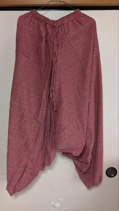 AJARA サルエルパンツ 赤