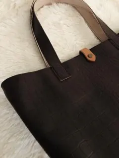 【新品・未使用】クロコダイル型押し 本革トートバッグ ブラウン 大容量