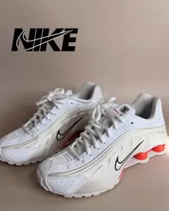 Nike Shox R4 レディース 白 24cm