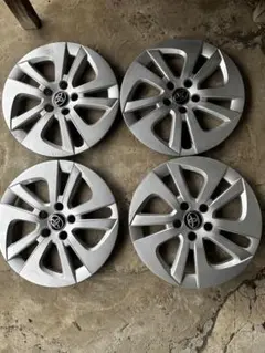 トヨタプリウスPHV 15インチホイールカバー4枚セット - メルカリ