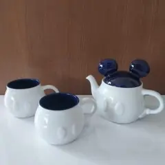 【新品・未使用】ミッキー耳付きティーポットとカップセット