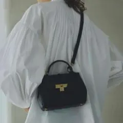 【極美品】ミラオーウェン キーモチーフミニショルダーバッグ 2way ブラック