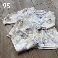 【新品】Disneyプリンセス　アナ雪　キルトパジャマ　95 ぺプラム　肌側綿