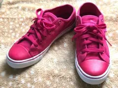 PUMA★ レディース　ローズカットスニーカー 24.5㎝のサムネイル