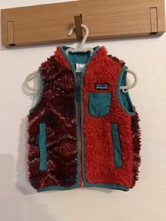 パタゴニア トップス