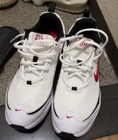NIKE AIR MAX AP スニーカー ホワイト レッドのサムネイル