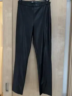 ブラック スキニーパンツ