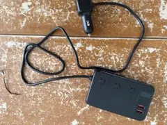 車載用 シガーソケット 3連　4USBポートのサムネイル