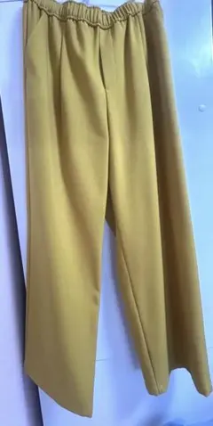 gready brilliant アウィーエフ　イエローワイドパンツ