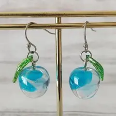 No.2592 青りんご ピアス ハンドメイド レジン