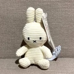 2025年最新】Miffy ぬいぐるみの人気アイテム - メルカリ