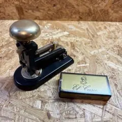 Item thumbnail for item c3741d0f-e290-44e5-a23c-648854f0e1bb