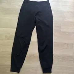 UNIQLO ウルトラストレッチアクティブジョガーパンツ
