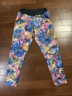 ミカノミカランセ　花柄　ジョガーパンツのサムネイル
