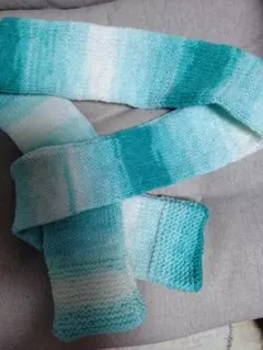 手編みグラデーションニットマフラー