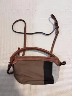 Item thumbnail for item 163a9922-842a-480f-a631-f101b662e0c4