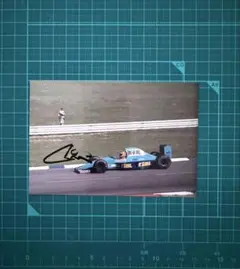 ゲルハルトベルガー Benetton F1 直筆サイン入りポートレートカード