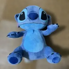 リロ&スティッチ　スティッチ　グランデぬいぐるみ　赤いほっぺのおすわりver.