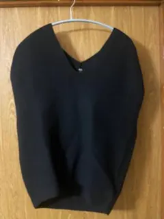 ユニクロ　3Dコットン　コクーンVネックセーター