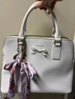 サマンサタバサ バッグ 白