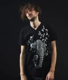 試着のみ⭐️5351 POUR LES HOMMES⭐️パンサーVネックTシャツ