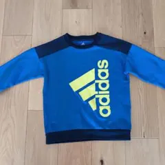 アディダス　トレーナー　裏起毛　140㎝