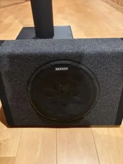 中古美品 KICKER サブウーファー アンプ付き Amazon.co.jp: KICKER サブウーファーとアンプ 3アイテムパッケージ
