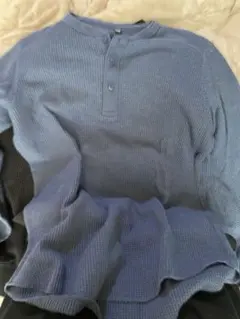 UNIQLO ワッフルヘンリーネックTシャツ