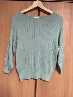 ミントグリーン ニット