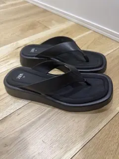 ZARA ブラック トングサンダル 39