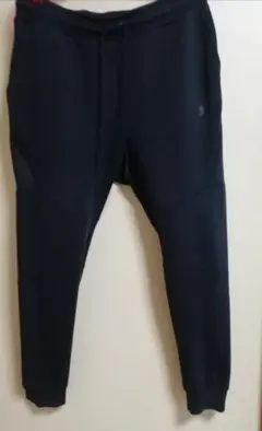 ナイキ　テックフリースパンツ　黒タグ
