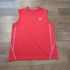【美品】Under Armour 赤 ノースリーブ コンプレッションシャツM