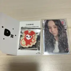 TWICE チェヨン 蓄光アクリルステッカー トレカのサムネイル