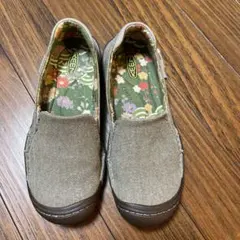 KEEN サマーゴールデン スリッポンのサムネイル