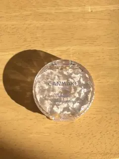 キャンメイク　むにゅっとハイライター01