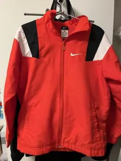 Nike ナイロンジャケット Lサイズ レッド