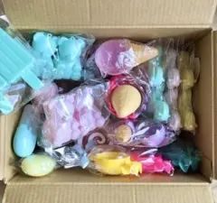 【大量】　ファンシープラスチックケース39点セット　スイマーなど　SWIMMERのサムネイル