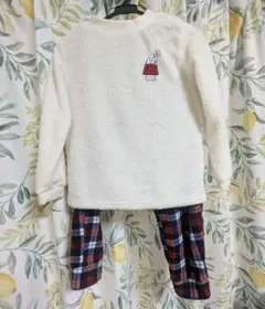 ユニクロ　フリースパジャマ　140 スヌーピー　ピーナッツ ホリデー　白赤系