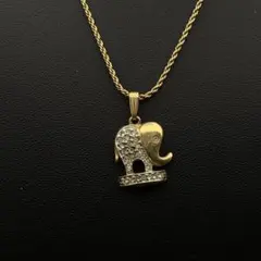 487遺品整理品　ネックレス　英語刻印あり　ゴールドカラー　金色　ダイヤ系