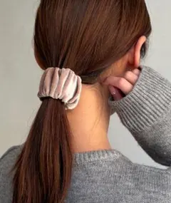 新品【Cheztoi】ベロアシュシュ風ヘアバングル