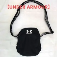 UNDER ARMOUR ブラックショルダーバッグのサムネイル