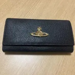 レザー 長財布 黒 金色ロゴ付き