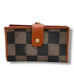 FENDI　フェンディ　財布　2つ折り　ヴィンテージ　ペカン　がま口 フェンディ ペカン ハーフムーン型 二つ折り財布 レディース