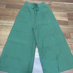 ワイドパンツ　ガウチョパンツ