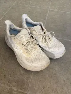 【訳あり】HOKA クリフトン8 ベージュ　24cmのサムネイル