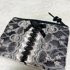 【新品未使用】刺繍ポーチ 小物入れ 花 レース リボン 黒×ピンク