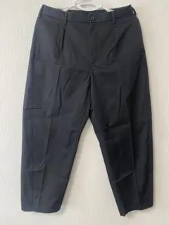 GU カーブタックパンツ　ブラック　Lサイズ