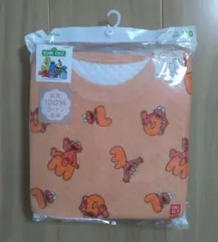 新品　ユニクロ　セサミストリート　キルトパジャマ110　GU